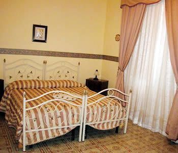 Room Elia Неаполь Экстерьер фото