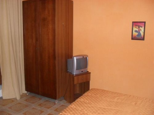 Room Elia Неаполь Экстерьер фото