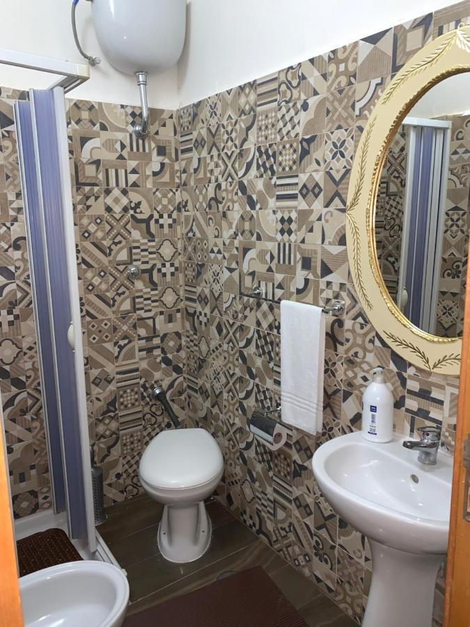 Room Elia Неаполь Экстерьер фото